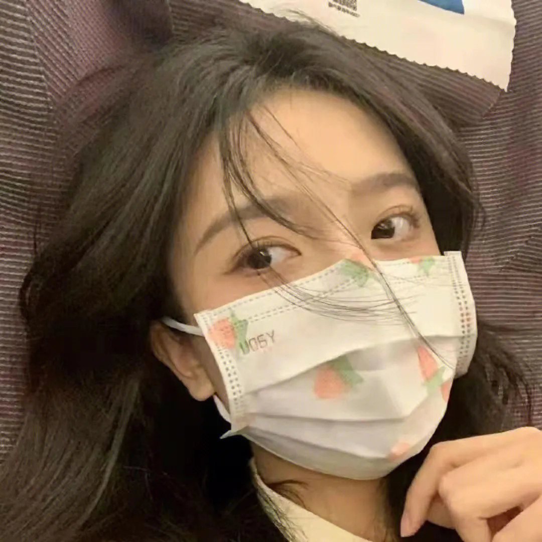 龙纹身的女鬼入镜